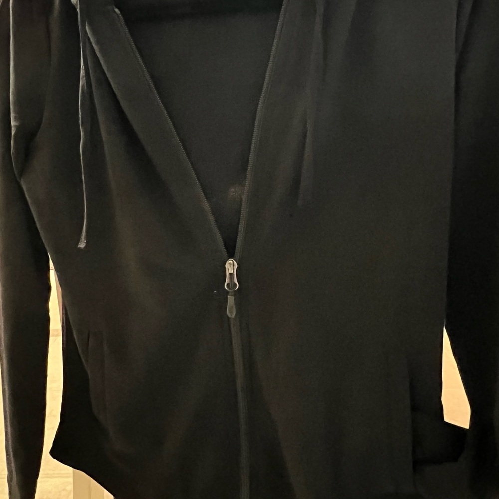 32 Degree Cool Women's Black Zip-Up Hoodie - Picture 7 of 9